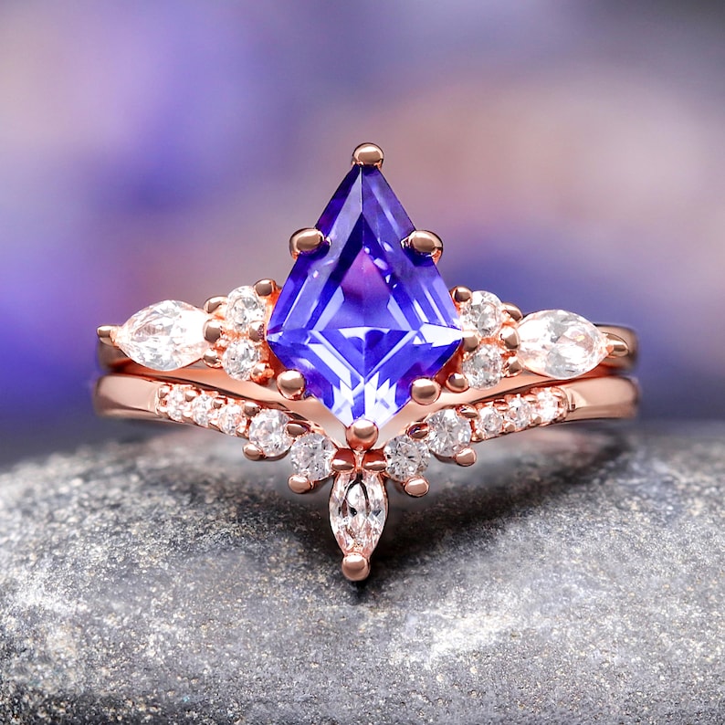 Anillo de la Nebulosa de Orión en oro rosa, alianzas de boda para él y para ella, anillo de la Nebulosa Azul, zafiro, anillos a juego para parejas, conjunto de anillos de compromiso, grabado imagen 2