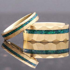 Gold Emerald Opal Wedding Band Set, Hammered Tungsten Ring Set, 8mm & 4mm His and Her Ring, Blue Green Opal Couples Ring, Gold Hammered Band