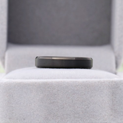 His and Hers Tungsten Wedding Band Set, 4mm, 6mm, Black Ring, Mens Womens Ring, Comfort Fit, Matte, Couples shops Ring, Beveled