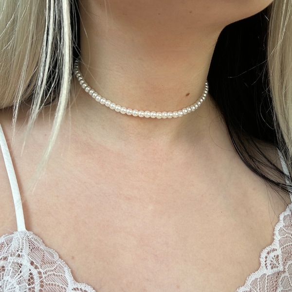 Handmade elastic pearl necklace/choker | Faux pearl necklace | Elasticated choker