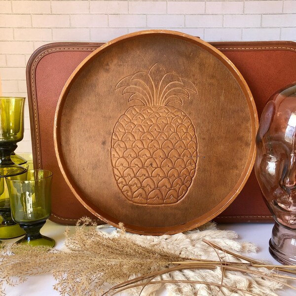Vintage Round Wooden Pineapple Tray - Wood Decorative Bar Tray Fruit Etching - Tropical Boho Decor