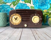 Vintage Telechron Electric Clock Radio - 1940s Art Deco Style Clock Decor
