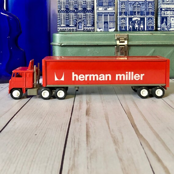 h*x様 Winross社製 herman millerトレーラー Vintage Herman Miller Collectible Toy Truck - Winross Die-cast