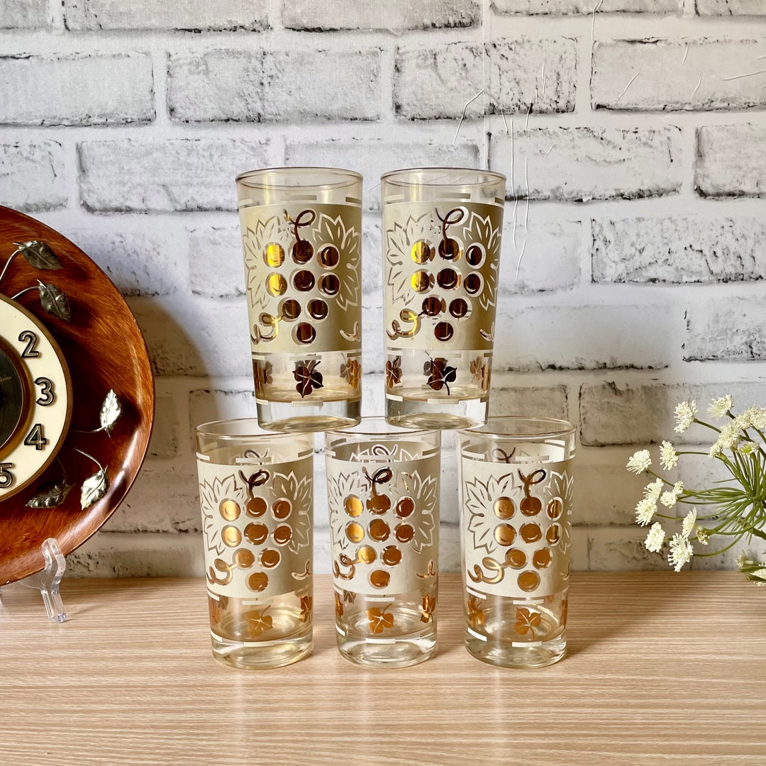 Vintage Clear Glass Tumblers Drinking Glasses Gold Flower and White Leaves  Design Set of Six Retro Kitchen Bar Ware Pink Belly Vintage 