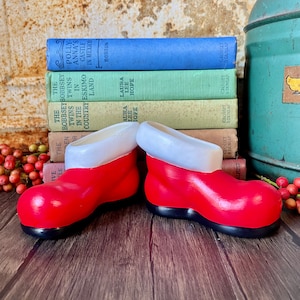 Vintage Small Santa Boot Pair - Retro Ceramic Mini Christmas Boots - Holiday Shelf Decor