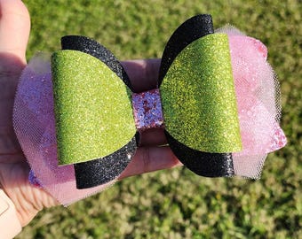 Glitter hair bow.