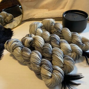 Hand-Dyed Yarn Smoke (Variegated)