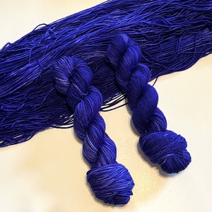 Hand-Dyed Yarn Iris (Tonal)