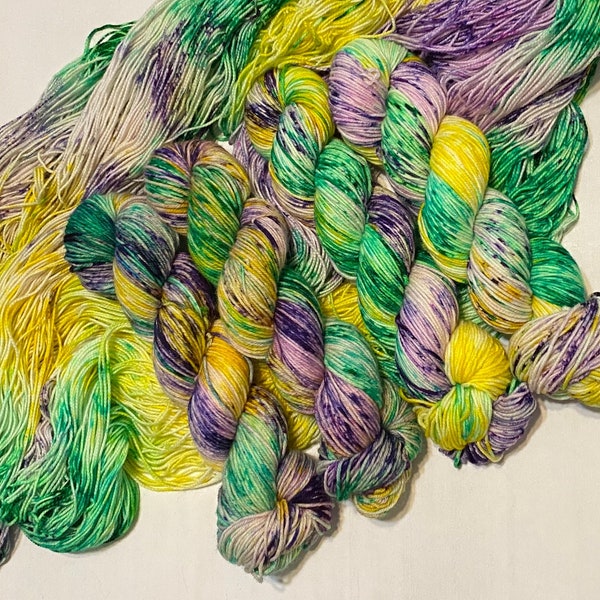 Hand-Dyed Yarn King Cake (Speckled)