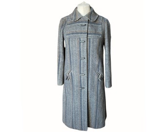 Vintage 70s grey blue muted stripe wool coat with toggle fastening. Fully lined. Approx UK size 10-12