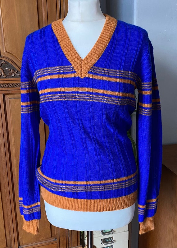 Vintage v neck jumper. Blue ribbed sweater with m… - image 2
