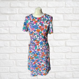 Mod Style 60s Dress. Bright Floral Short Sleeved Scooter Dress . 60s Summer Fashion. Approx UK size 10-12