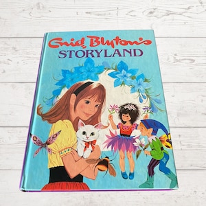 Storyland by Enid Blyton 80s vintage hardback book. Lovely illustrations. Stories, puzzles and activities. Great nostalgic/child gift idea
