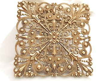 Patina Filigree Finding Vintage Large French Frame Stamping made of a Coppery Brass Framex Stamping