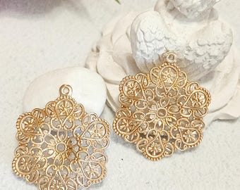 Raw Brass Flower Filigree Findings German Stamping Decor Supply Earring & Necklace Premium Component 2 pcs
