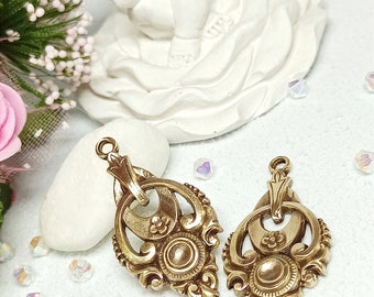 Raw Brass Pendant (Pair) French Baroque Filigree. 35x18mm Stamping Blank for Victorian Style Jewelry and Antique Restoration Findings