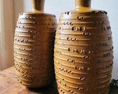 Pair of vintage David Cressey pottery lamps. Set of mid-century ceramic lamps. Studio pottery.