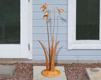 Rusty metal Snowdrops in Tall Grass garden art sculpture / garden art decoration / outdoor flower sculpture / handmade art