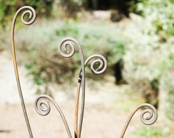 5 Rusty Metal Fern Stems garden sculptures / handmade garden art decoration / outdoor sculpture / plant supports / rusty flowers - set of 5