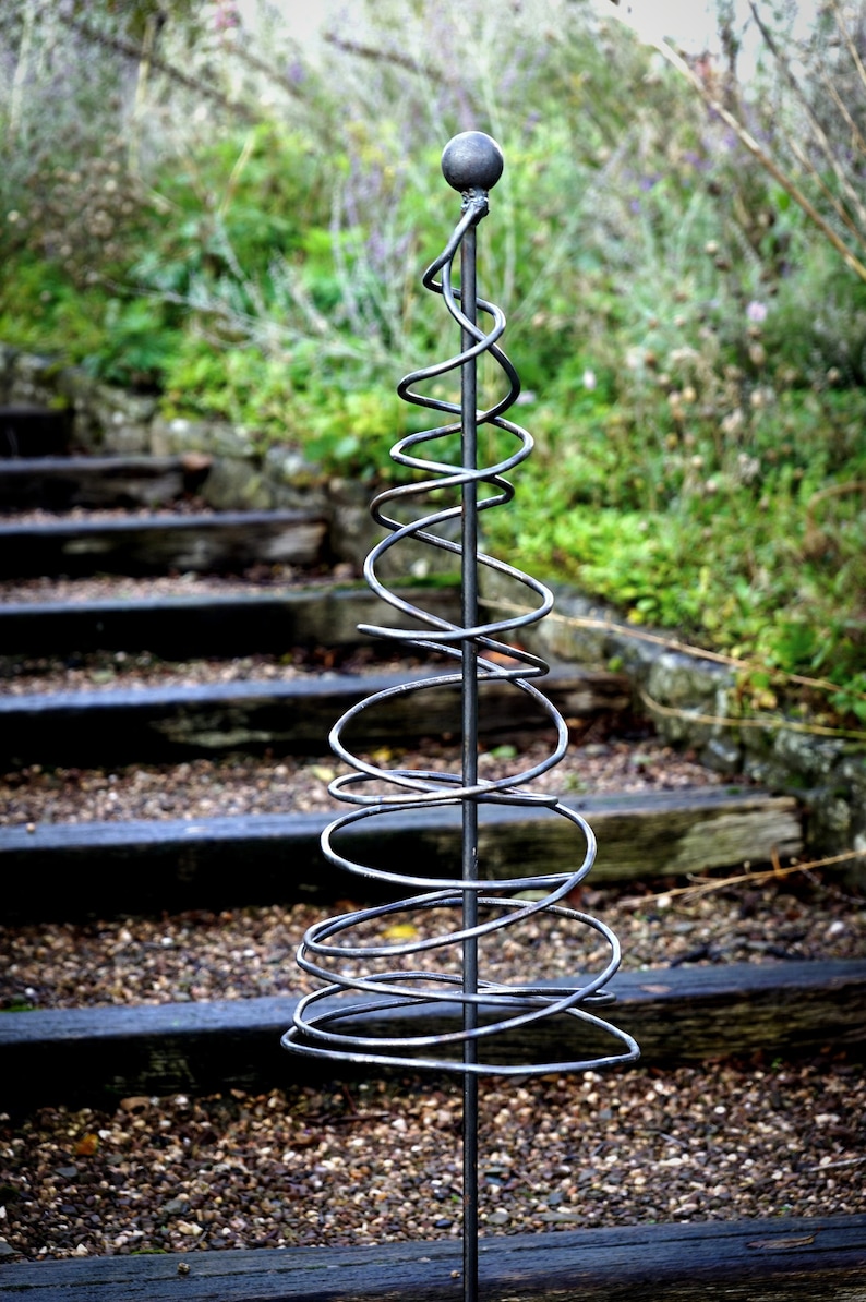 Metal Tree / handmade tree sculpture / garden art decoration / outdoor sculpture / plant supports / handmade welded art afbeelding 2