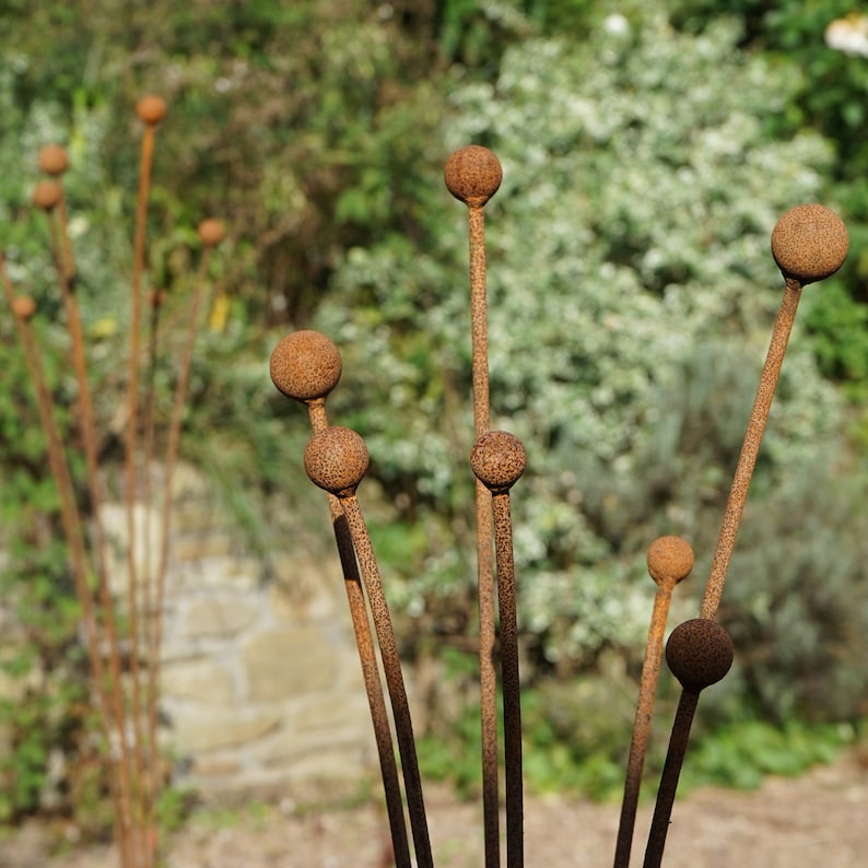 Rusty Metal Seed Head Garden Sculpture / Garden Art Decoration Etsy UK