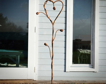 Rusty metal Climbing Rose heart sculpture / garden art decoration / outdoor sculpture / plant supports / handmade welded art