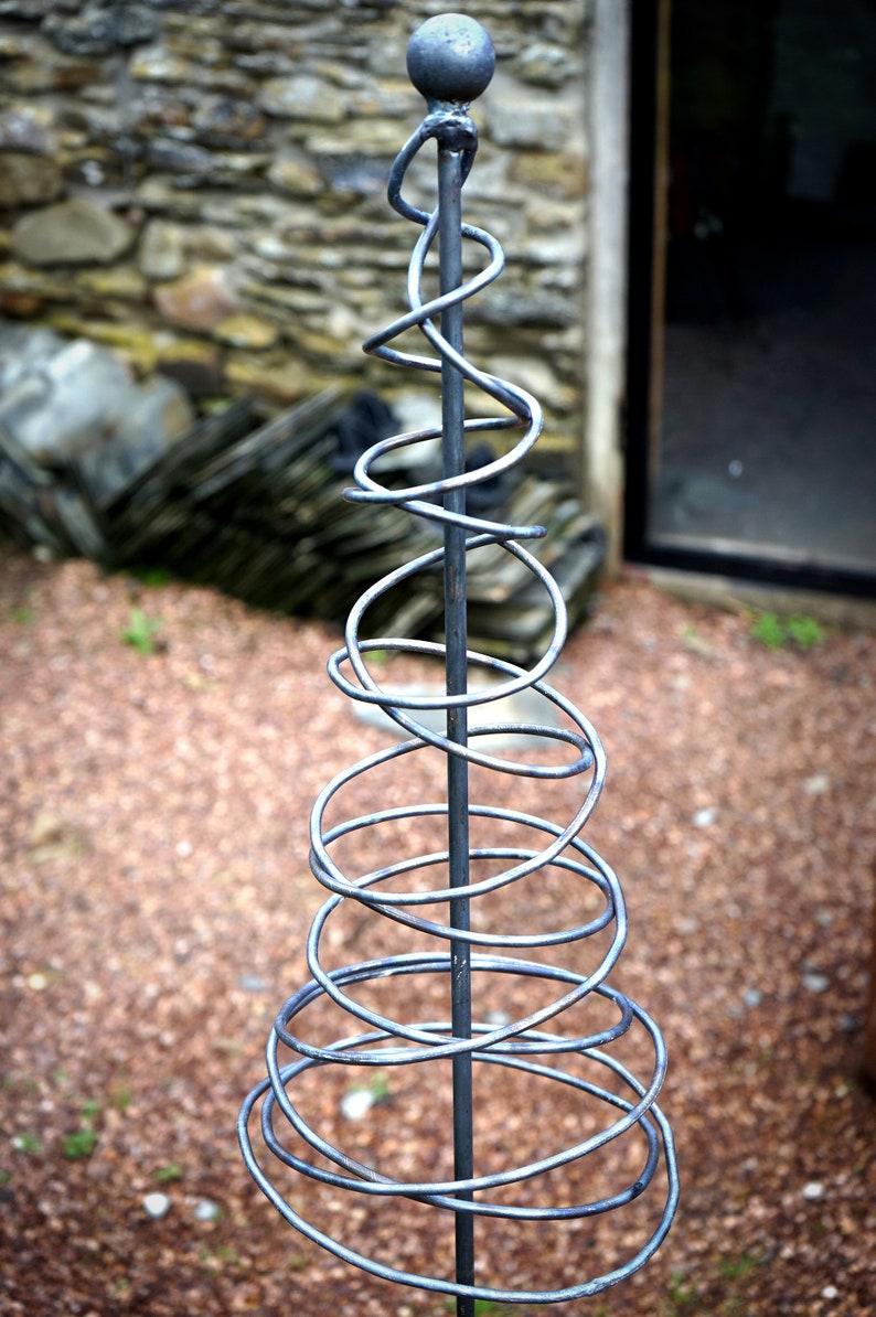 Metal Tree / handmade tree sculpture / garden art decoration / outdoor sculpture / plant supports / handmade welded art afbeelding 4