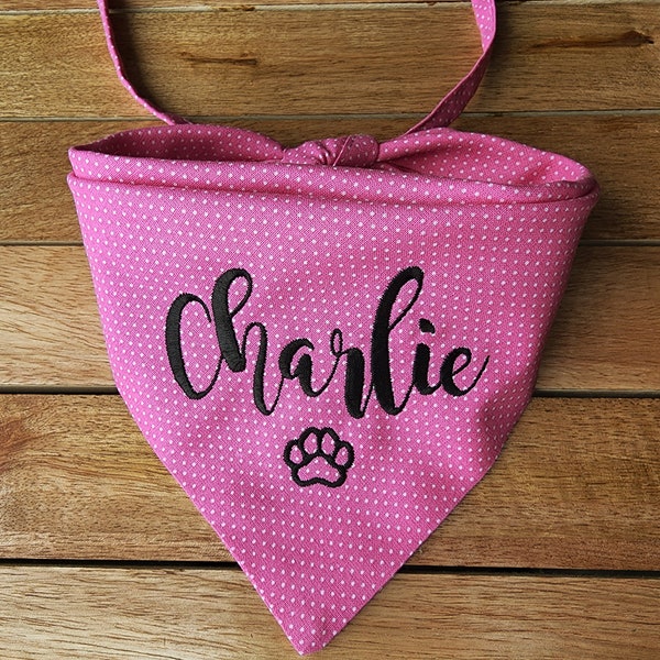 Polka dots//Personalized dog bandana// Summer Dog Bandana //Tie dog bandana//Embroidery Name