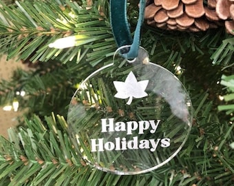 Przezroczysta akrylowa ozdoba świąteczna | Ivy Happy Holidays | Prezent dla bractwa studenckiego | AKA 1908 ozdoba świąteczna
