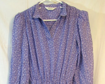 Cottage core! 1970s Vintage JCPenney Fashions Lightweight Sheer Floral Print Dress, Size 21" P2P, Purple Floral Print, lavender fabric, wow!