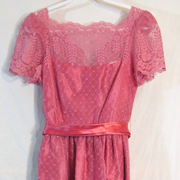 70s Vintage JCPenney Penney's Wedding Guest Maxi Dress w/ Lace and Bow Ribbon Belt, Size 17.5" P2P, Rosette Pink, Union Made in USA unworn?