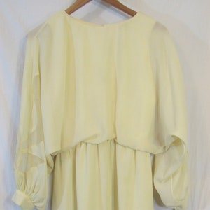 Vintage 1970s? Miss Elliette California Cottagecore Yellow Sheer Chiffon Blouson Leaf Pattern Dress Bust 32&quot;