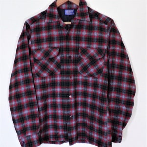 Vintage 1960s? Pendleton Woolen Mills Board Shirt Green Black & Red Plaid 100% Wool Long Sleeve Men's S chest 40"