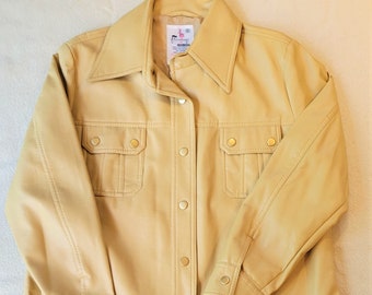 Vintage 1970s Flamingo &quot;Vina-Hide&quot; Yellow/Tan Faux Leather Mod Snap Jacket Women&#39;s Bust 44&quot; unworn? Looks like it!
