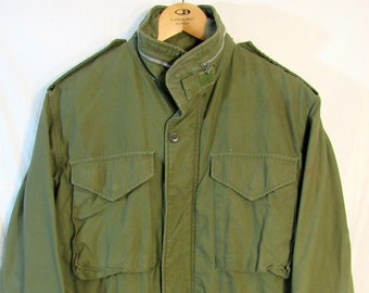 60s Vintage US Military Men's M-65 Field Coat w/ Stowable Hood, Size S Long, OG 107 Green, Alpha Industries, USA, Aluminum Conmar Zipper