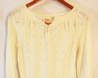 Vintage Bel-Ami Women's Pullover 1970s Open Knit Sweater w/Pearl Buttons Size 18" P2P Off White Cream Color perfect librarian sweater! MINT!