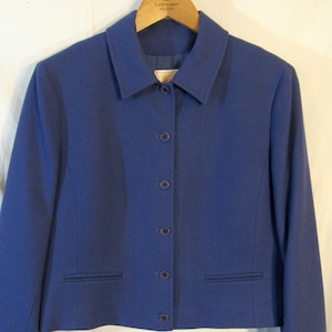 Late 60s to Early 70s Vintage Pendleton Women&#39;s Cropped Wool Jacket, Size 20&quot; P2P, lavender Blue, Made in USA, mint condition - unworn?