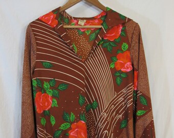 Vintage 1970s? L. A. Unlimited Two-Piece Hooded Bell Bottom Wide Leg Brown Polyester Knit Floral Leisure Set Chest Across 19"