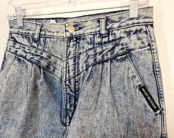 Vintage Rocky Mountain women's western jeans! Acid washed, 1980's, 26x32, high waist, mom style, fancy detailing, looks unworn! Bareback!