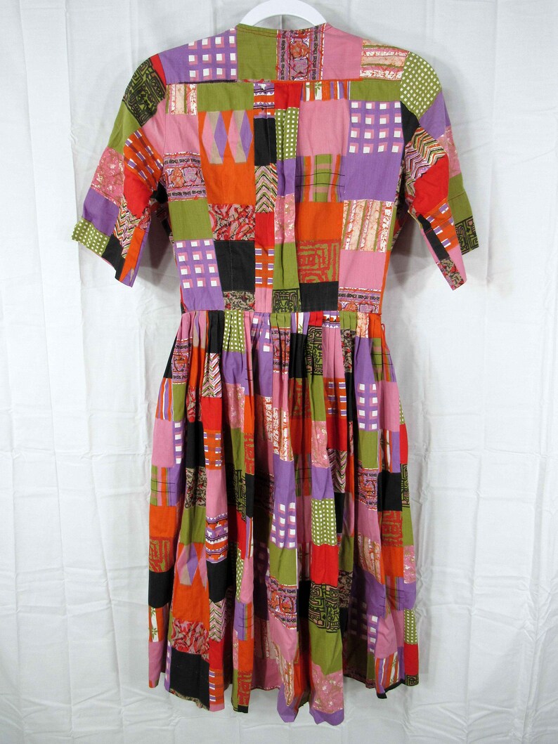 Boho 60's Vintage Michele of Miami Button Front Short Sleeve Shirt Dress Size 18 P2P, 12 Across Waist, Multicolor Patchwork Pattern Print image 2