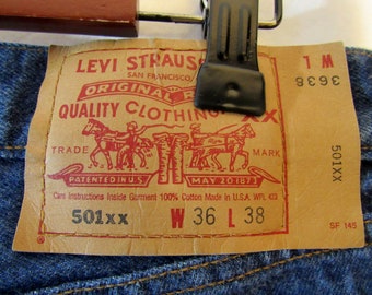 Dude! 1990s Vintage Levi's Men's 501xx 501 XX Button Fly Blue Denim Jeans, Size 34" x 35.5", Made in USA, superb condition!