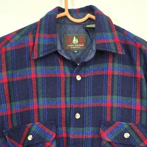 High Sierra quilted insulated wool blend shirt jacket! Men's S, blue green red plaid button front long sleeve, Mervyn's stores, near mint!