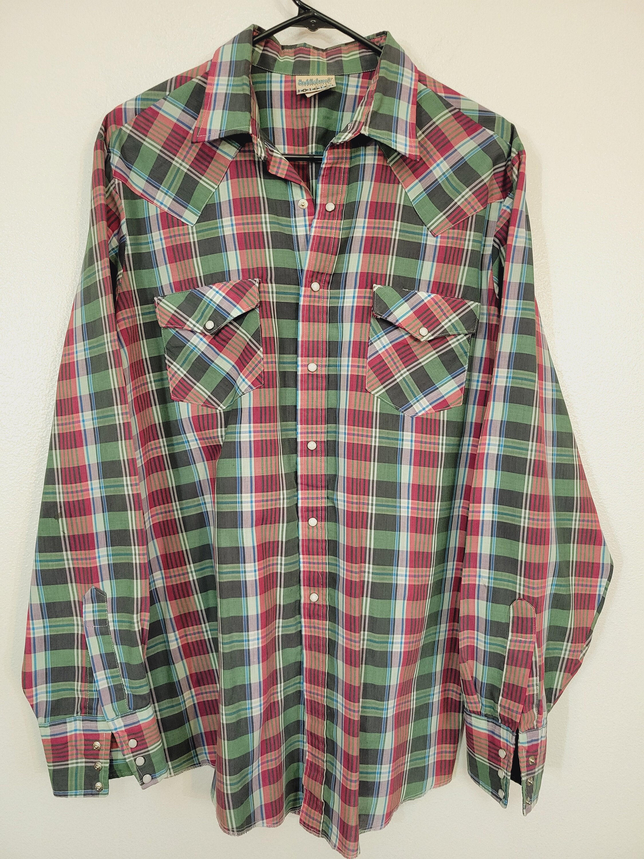 Chemise à carreaux pour homme à manches longues boutonnée