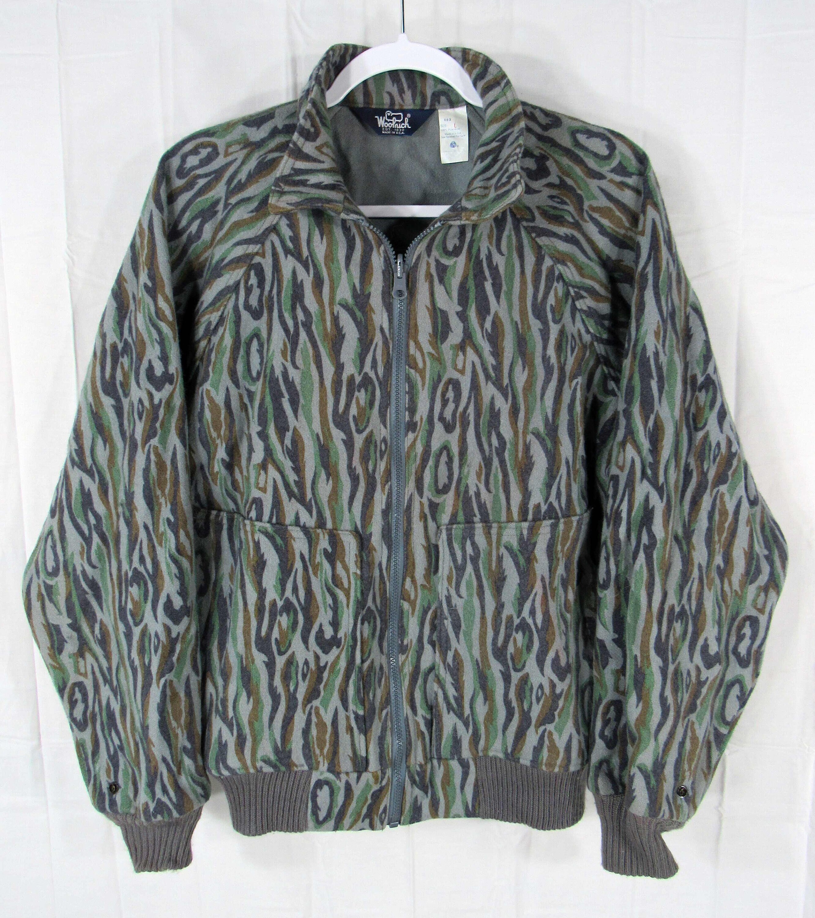 80s or 90s Vintage Woolrich Men's Camo Camouflage Wool Zip