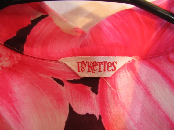 Vintage Pykettes Hot Pink Large-Scale Floral Long… - image 2