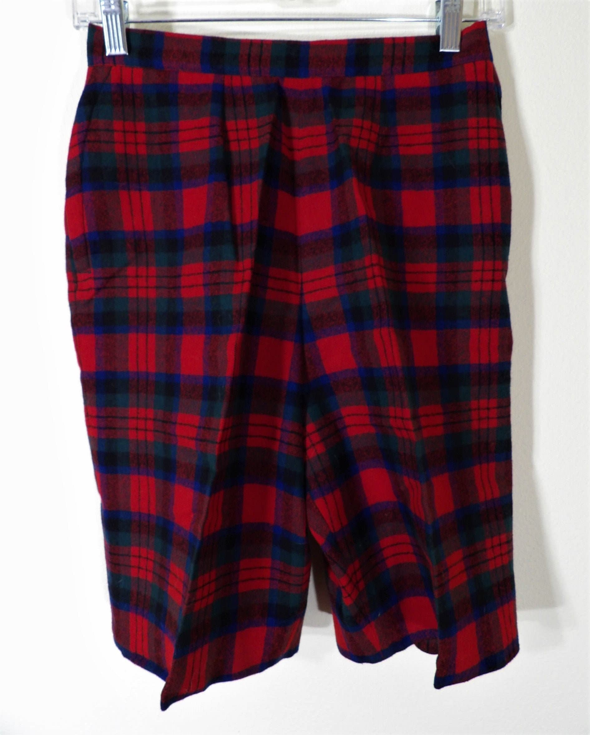 Vintage 1960s? Pendleton Woolen 100% Wool Unlined Red Plaid Walking Shorts Women's Waist Across 11.5"