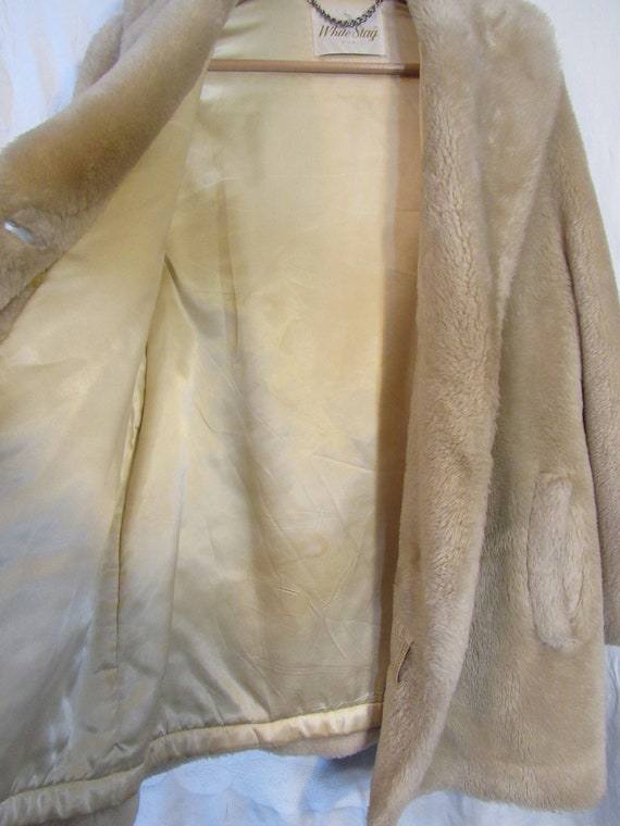 Vintage White Stag 1960s Women's Cream Faux Fur D… - image 3