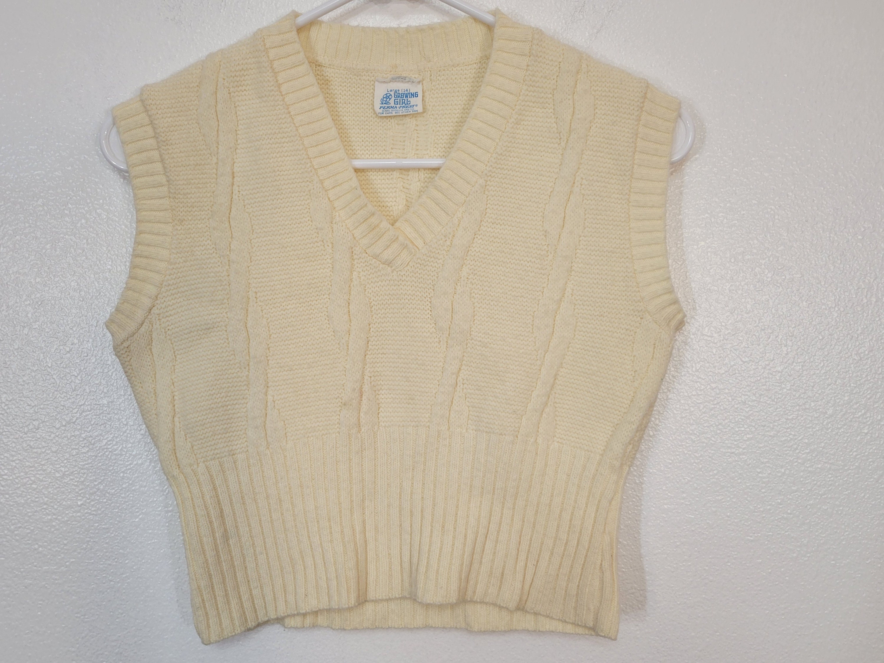 Wow! Vintage 1970s Sears Growing Girl Cream Acrylic Knit Girls 