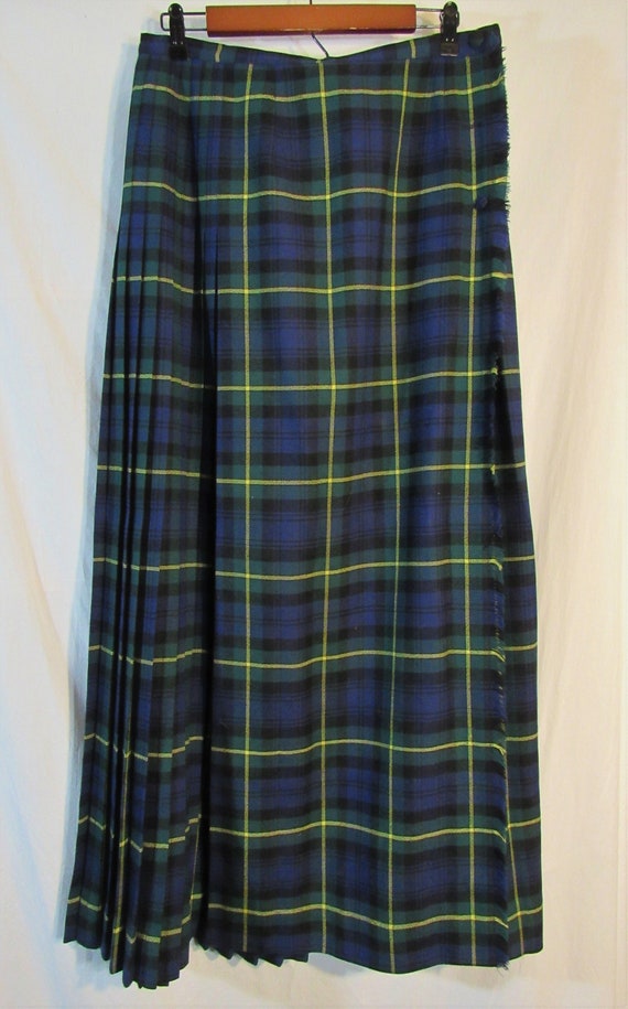 Vintage Aljean Canada 100% Wool Blue/Green Plaid W