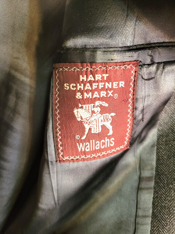 Cappotto sportivo a due bottoni in lana marrone chiaro Hart Schaffner Marx, 1976-1994, taglia: 44L - Italia Cappotto sportivo a due bottoni in lana marrone chiaro Hart Schaffner Marx, 1976-1994, taglia: 44L - Italia